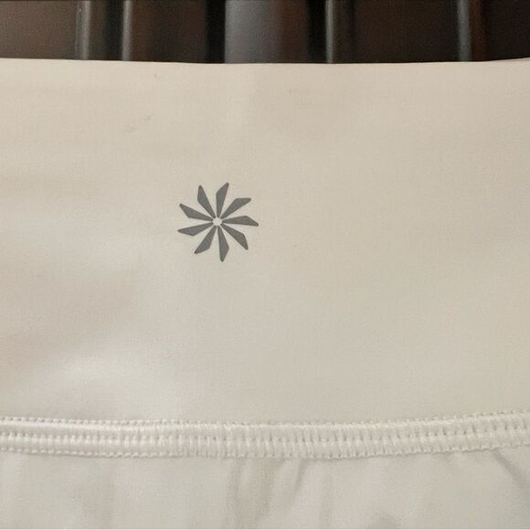 Athleta Ace Advantage Tennis Exercise 15 1/2 White Skort Skirt Size L - Picture 5 of 6